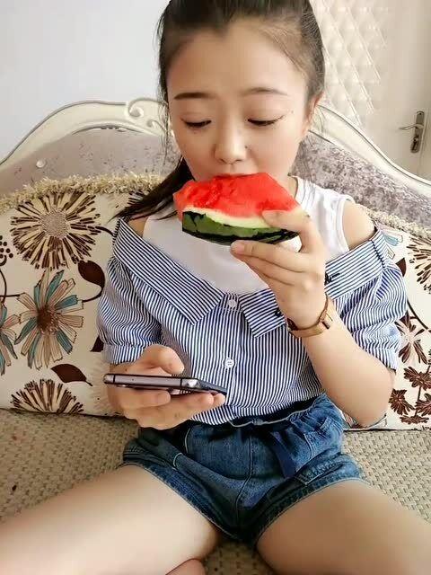 吃瓜台湾阿姨视频,趣味横生的视频生活